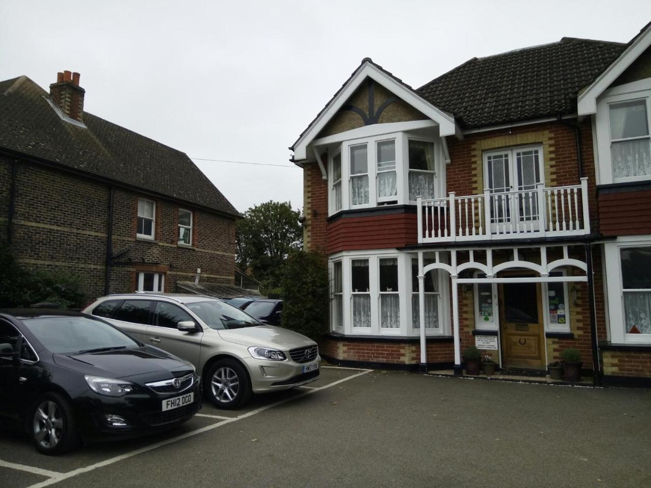 Gable End Guest House Horley Exterior foto